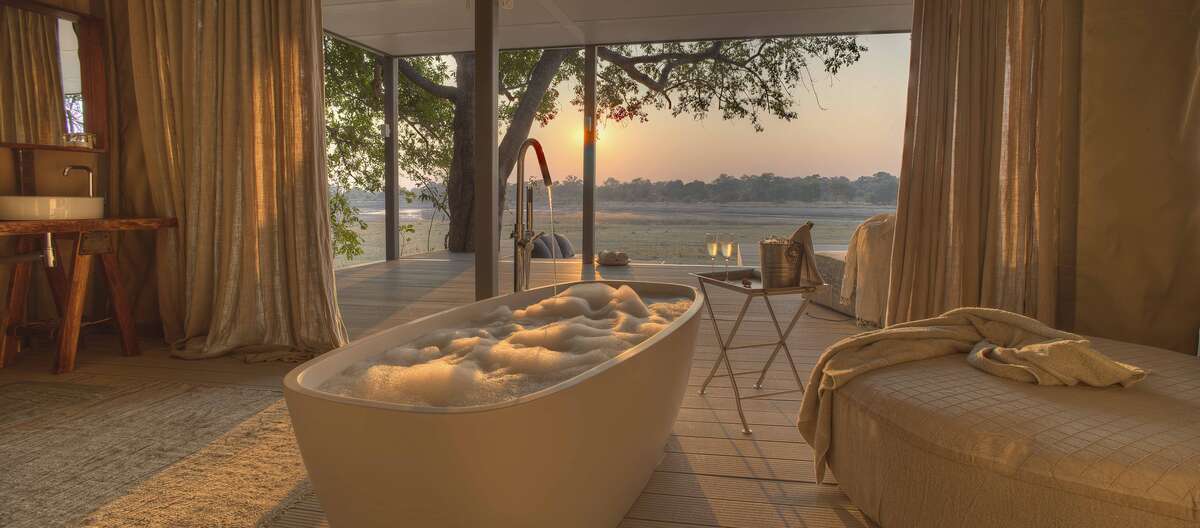 luxury travel in zambia